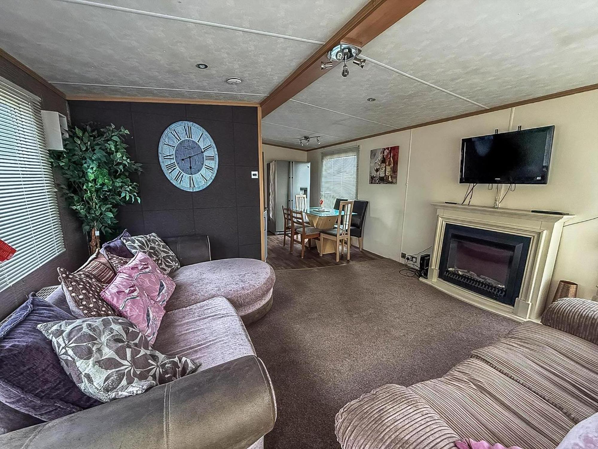 6 Berth Caravan For Hire At Seawick Holiday Park In Clacton-On-Sea Ref 27049Sw Exterior photo